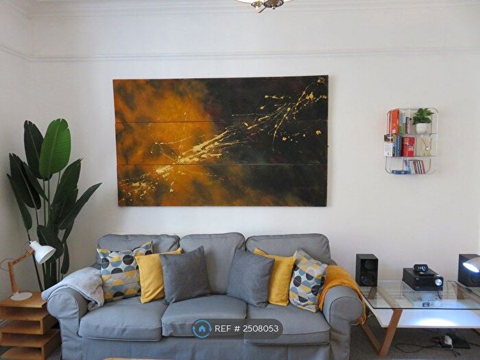 1 Bedroom Flat To Rent In Portland Street, York, YO31
