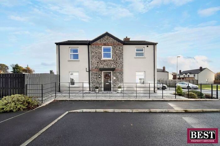 3 Bedroom Semi-Detached House For Sale In Blackwater Manor, Dungannon, BT71