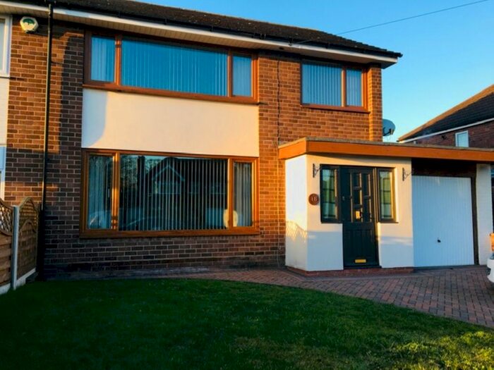 3 Bedroom Semi-Detached House To Rent In Slade Road, Four Oaks, Sutton Coldfield B75