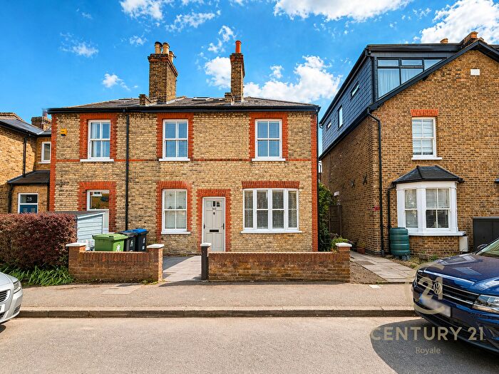 2 Bedroom Terraced House For Sale In Bearfield Road, Kingston Upon Thames, KT2