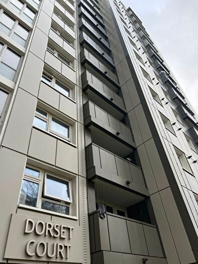 1 Bedroom Flat To Rent In Dorset Court, Kingsland Road, Luton, Bedfordshire, LU1