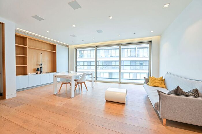 3 Bedroom Flat To Rent In Duchess Walk, London Bridge, London, SE1