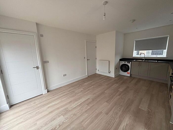 3 Bedroom House To Rent In Maple Wood Close, Waverley, Rotherham, S60