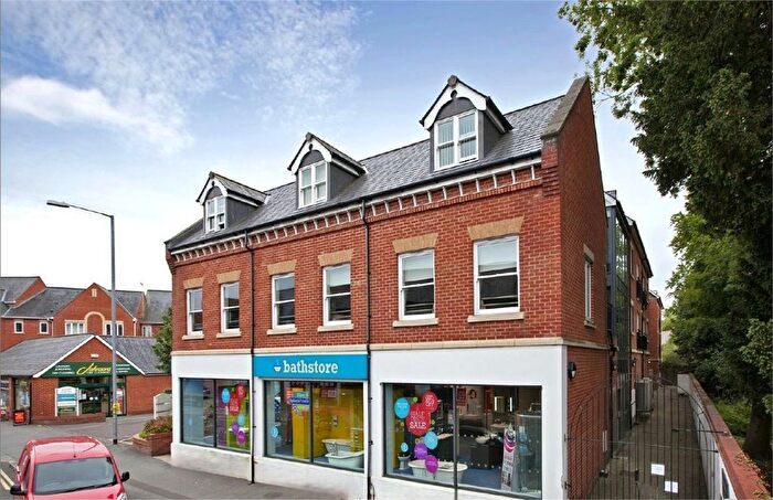 2 Bedroom Flat To Rent In Belvedere Gardens, Station Road, TA1