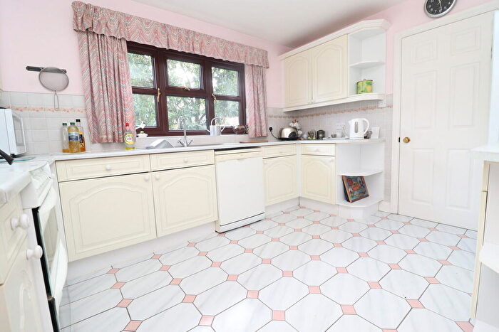 3 Bedroom Detached Bungalow For Sale In Burghley Road, Lincoln, LN6