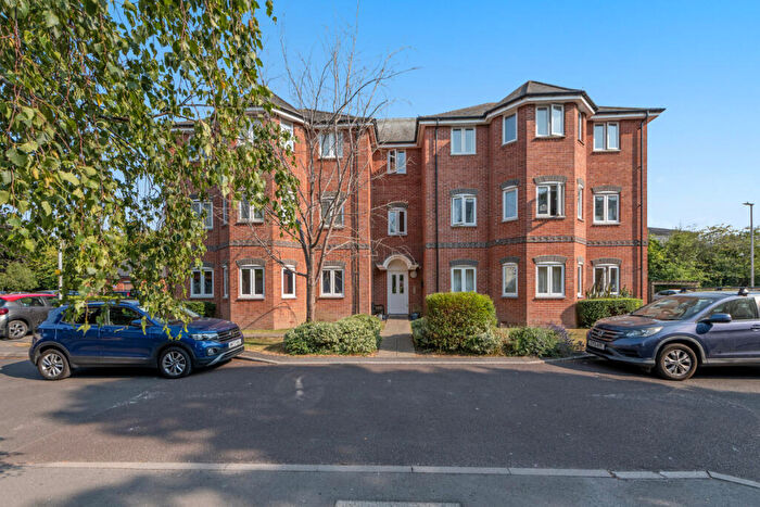 2 Bedroom Apartment For Sale In Oake Woods, Gillingham, SP8