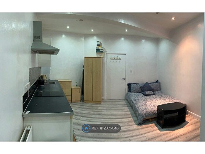 Studio To Rent In Claremont Road, Manchester, M6