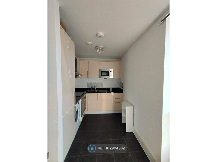 1 Bedroom Flat To Rent In London, London, E14