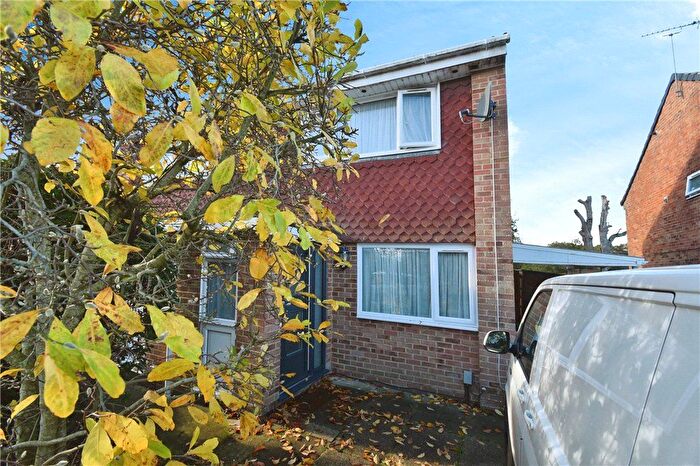 2 Bedroom Semi Detached House For Sale In Mortimer Way, North Baddesley, Southampton, Hampshire, SO52