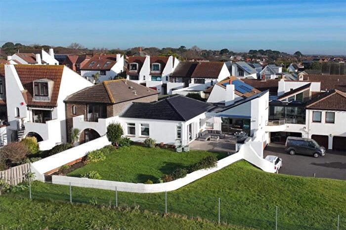 4 Bedroom End Of Terrace House For Sale In Needles Point, Milford On Sea, Lymington, Hampshire, SO41