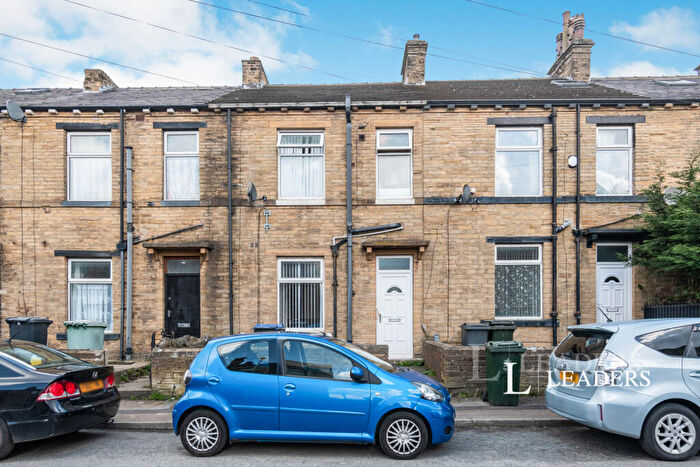 2 Bedroom Terraced House To Rent In Westfield Terrace, BD2