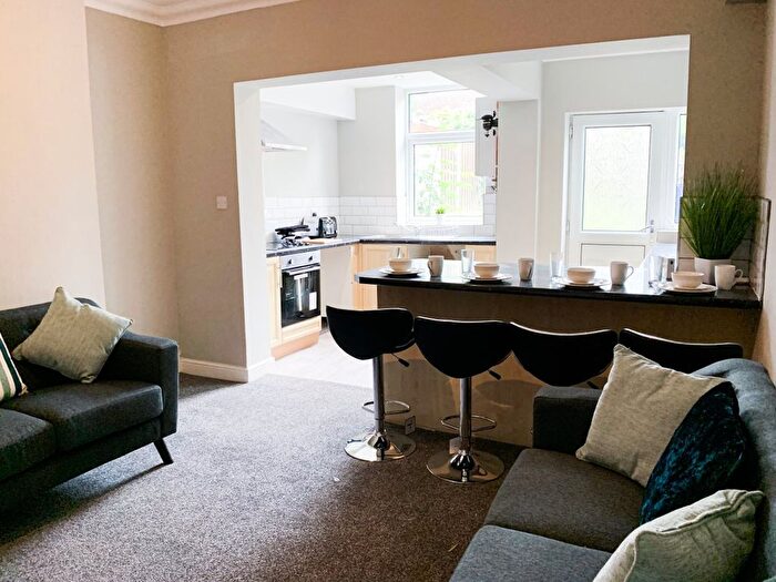 4 Bedroom Property For Sale In Mount Vernon Road, S70