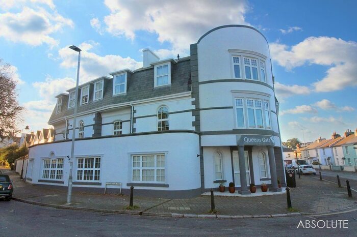 1 Bedroom Flat To Rent In Queen Street, Newton Abbot, TQ12