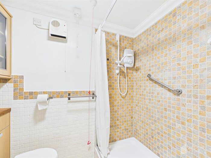 2 Bedroom Apartment For Sale In Castle View, Bishops Stortford, CM23
