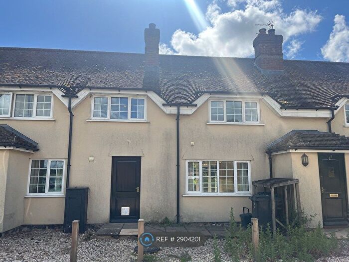 3 Bedroom Semi-detached House To Rent In South Fawley, Wantage, OX12