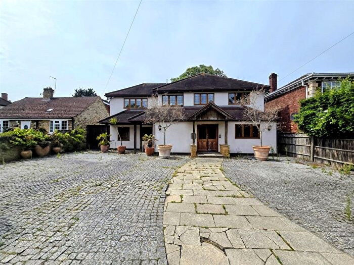 6 Bedroom Detached House For Sale In Long Lane, Hillingdon, Greater London, UB10