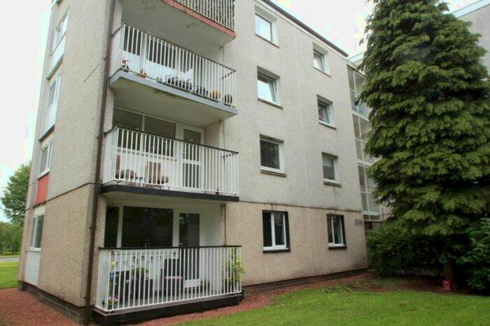 2 Bedroom Flat To Rent In Glen Isla, Glasgow, G74