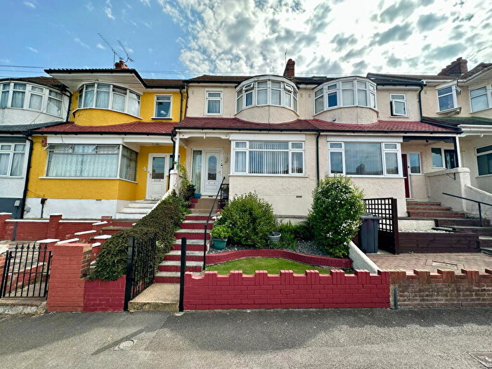 3 Bedroom Terraced House For Sale In Central Park Gardens, Chatham, ME4