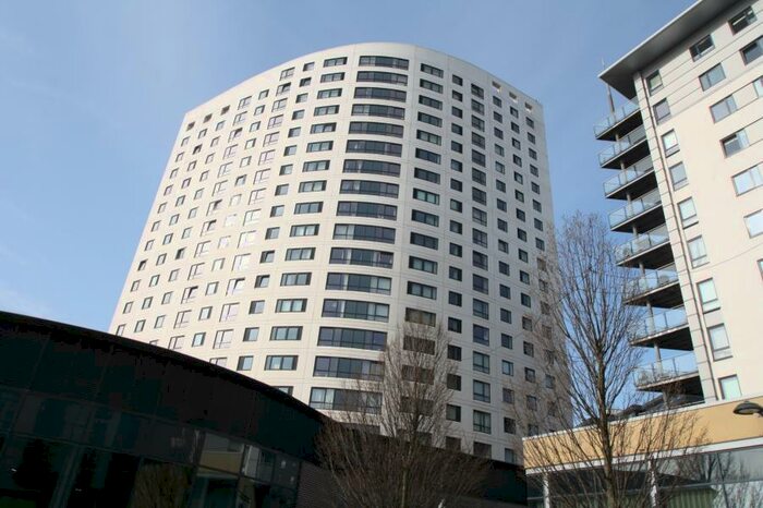 2 Bedroom Apartment To Rent In Clarence House, Leeds Dock, LS10