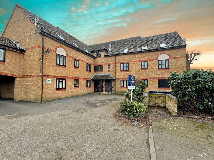 1 Bedroom Flat For Sale In Chestnut Drive, Soham, CB7