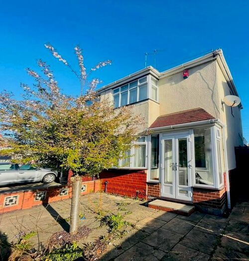 3 Bedroom Property To Rent In Crockford Road, West Bromwich, B71