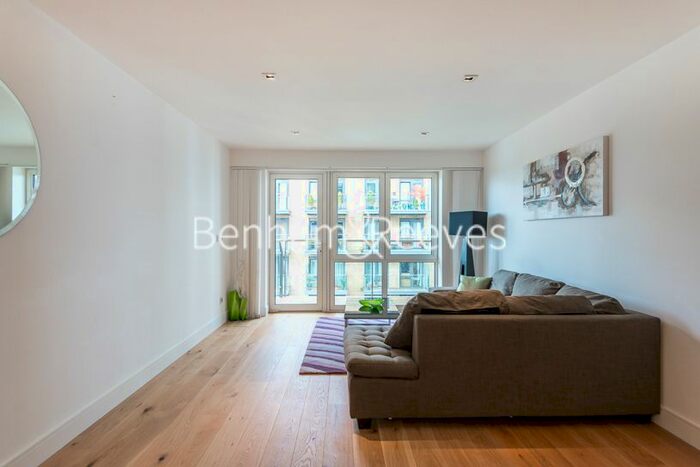 2 Bedroom Flat To Rent In Kew Bridge Road, Brentford, TW8