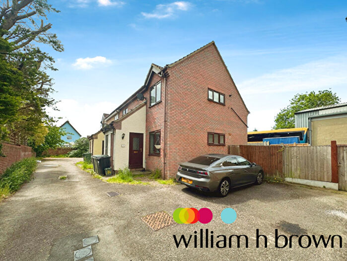 2 Bedroom Maisonette To Rent In Warley Close, Braintree, CM7