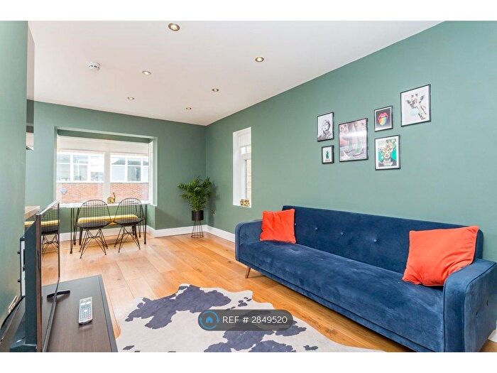 2 Bedroom Flat To Rent In Meeting House Lane, Brighton, BN1