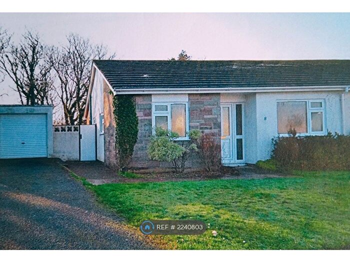 3 Bedroom Bungalow To Rent In Maes Dyfed, St Davids, SA62