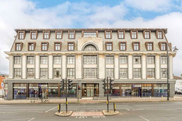 1 Bedroom Flat To Rent In Acre Lane, London, SW2