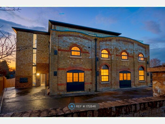 1 Bedroom Flat To Rent In Pluckley Road, Charing, Ashford, TN27