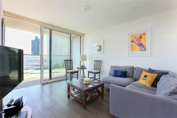 2 Bedroom Flat To Rent In Aurora Apartments, Buckhold Road, Wandsworth, London, SW18