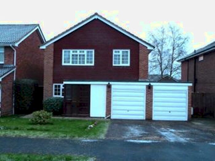 4 Bedroom Detached House To Rent In Merlin Way, East Grinstead, West Sussex, RH19