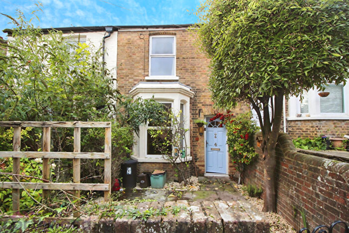 2 Bedroom Terraced House For Sale In Castle Place, Town Center, High Wycombe, HP13