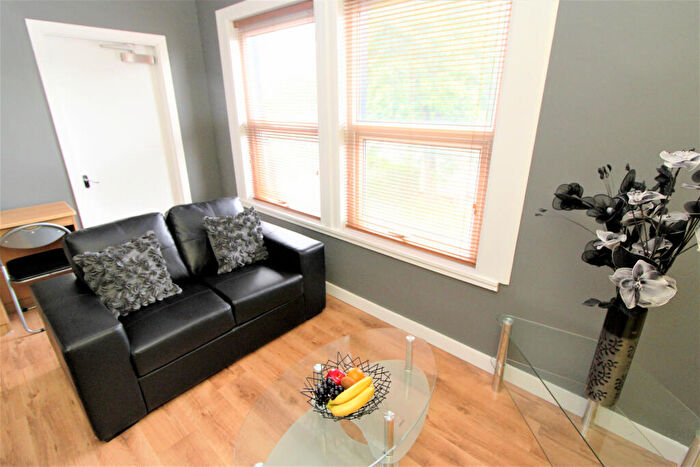 1 Bedroom Flat To Rent In St Johns Terrace, Leeds, LS3