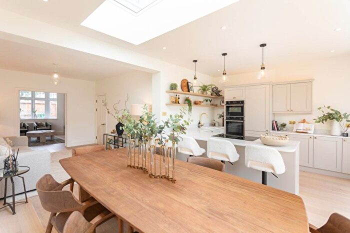 4 Bedroom Semi Detached House To Rent In Lexden Road, London, W3