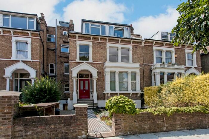 2 Bedroom Flat To Rent In Queens Drive, Finsbury Park, N4