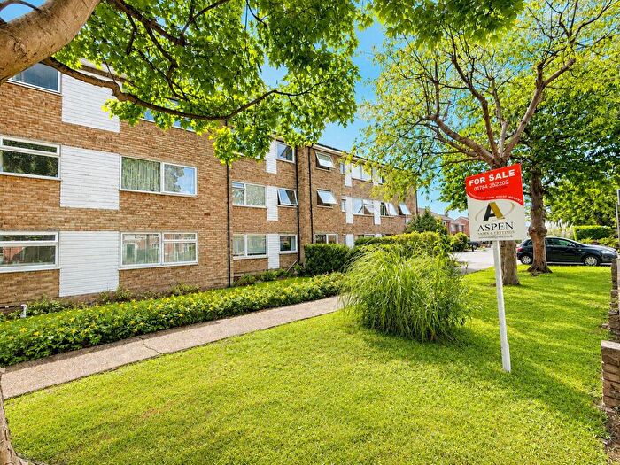 1 Bedroom Flat For Sale In Feltham Hill Road, Ashford, TW15