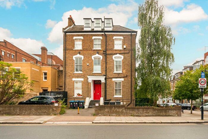 2 Bedroom Flat To Rent In Willesden Lane, Kilburn, NW6