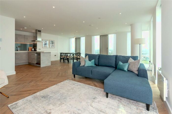 2 Bedroom Apartment To Rent In Elizabeth Tower, Chester Road, Manchester, M15