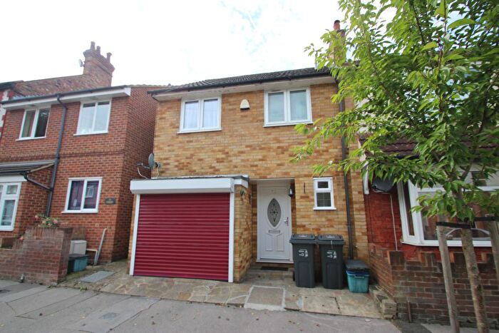 3 Bedroom End Of Terrace House To Rent In Tunstall Road, Croydon, CR0