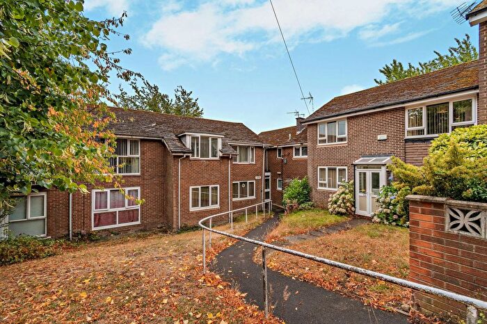 2 Bedroom Flat For Sale In Firshill Crescent, Sheffield, S4