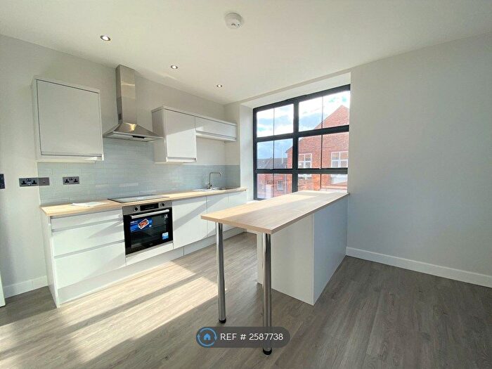 1 Bedroom Flat To Rent In Dickens Factory, Northampton, NN1