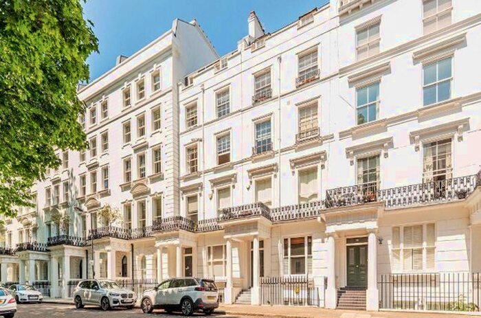 Studio For Sale In Hempel Gardens, Craven Hill Gardens, London, W2
