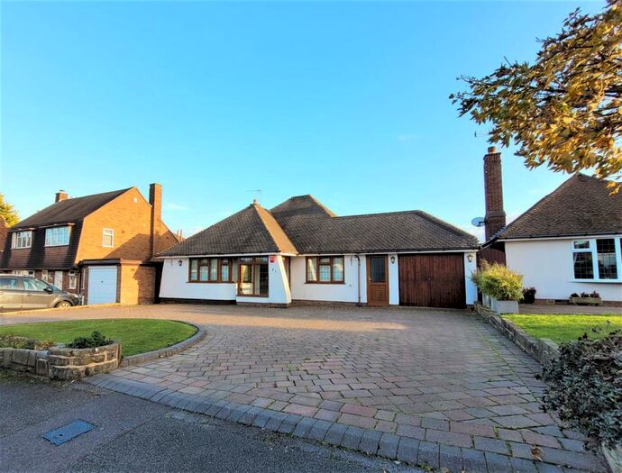 3 Bedroom Detached Bungalow To Rent In Tudor Grove, Streetly, Sutton Coldfield, B74