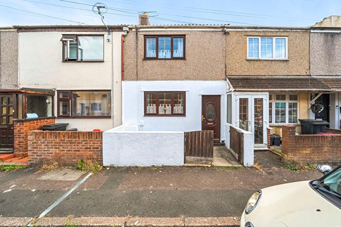 2 Bedroom Terraced House For Sale In Hawkins Street, Rodbourne, Swindon, SN2