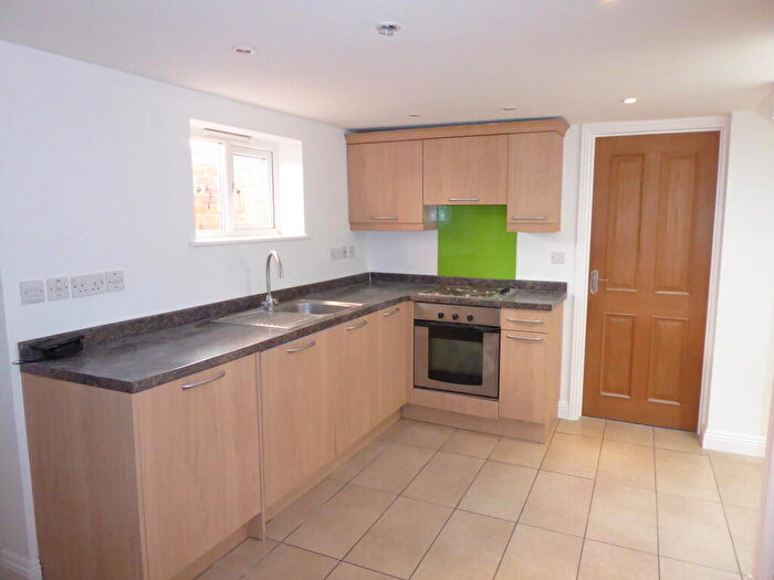 2 Bedroom Detached House To Rent In Bradford Road, Trowbridge, BA14