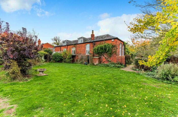 4 Bedroom Detached House For Sale In Kenchester, Hereford, HR4