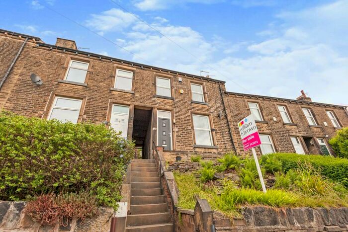 2 Bedroom House To Rent In Halifax Old Road, Huddersfield, HD2
