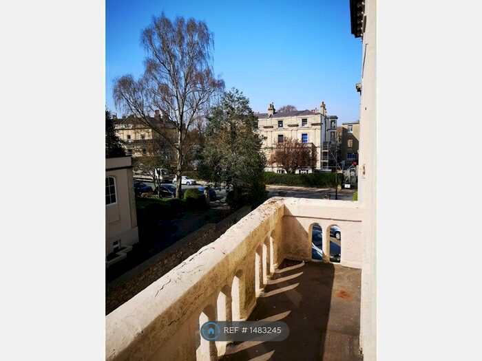 2 Bedroom Flat To Rent In Northcote House, Bristol, BS8